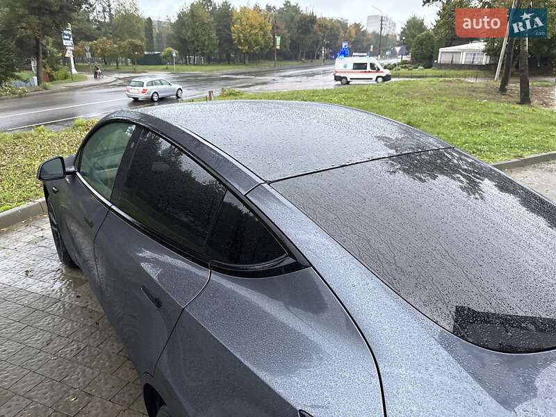 Внедорожник / Кроссовер Tesla Model Y 2022 в Львове