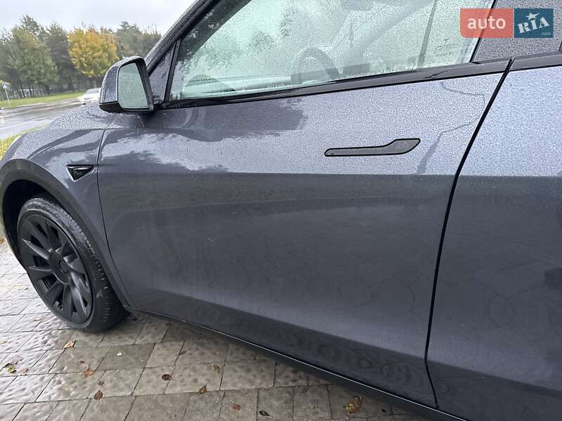 Внедорожник / Кроссовер Tesla Model Y 2022 в Львове