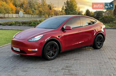 Позашляховик / Кросовер Tesla Model Y 2021 в Києві