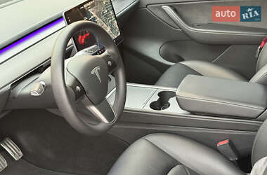 Внедорожник / Кроссовер Tesla Model Y 2021 в 