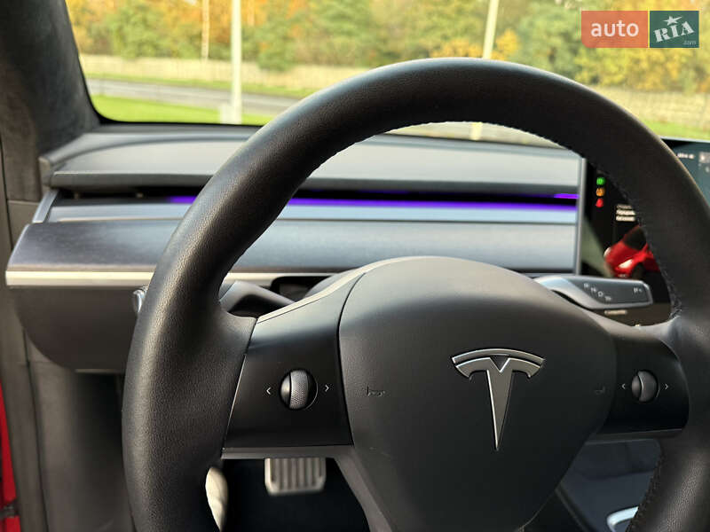 Позашляховик / Кросовер Tesla Model Y 2021 в Києві