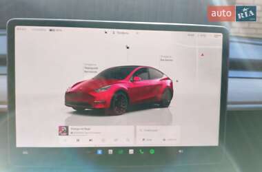 Позашляховик / Кросовер Tesla Model Y 2024 в 