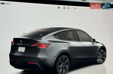 Позашляховик / Кросовер Tesla Model Y 2024 в 