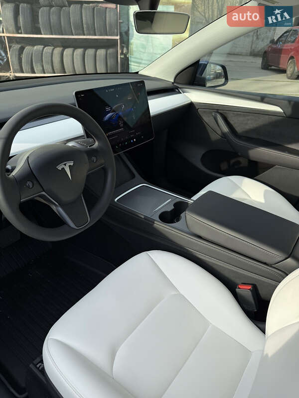 Внедорожник / Кроссовер Tesla Model Y 2023 в Харькове
