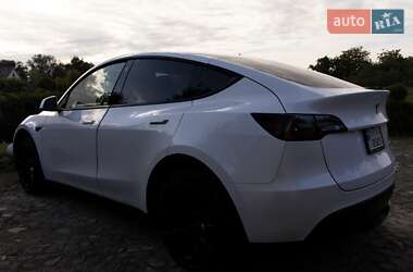 Внедорожник / Кроссовер Tesla Model Y 2021 в 