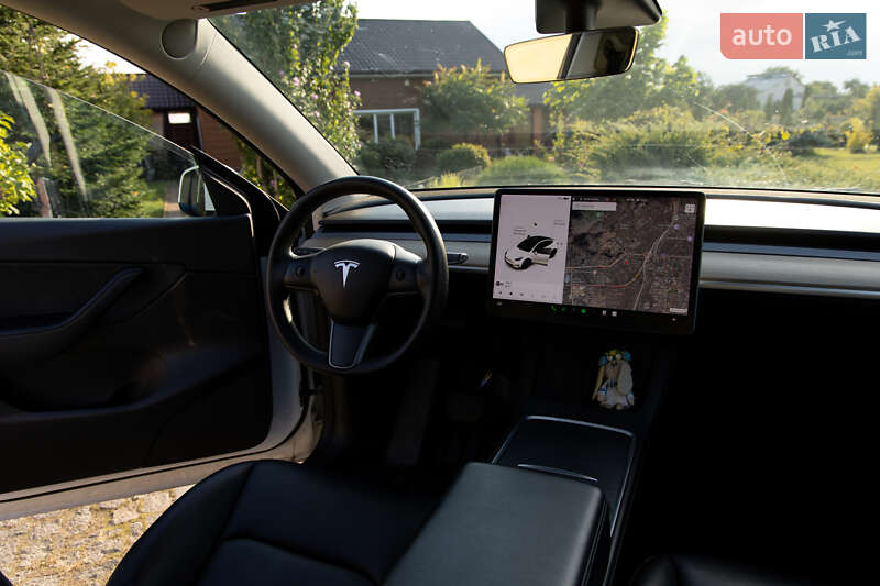 Внедорожник / Кроссовер Tesla Model Y 2021 в Чернигове