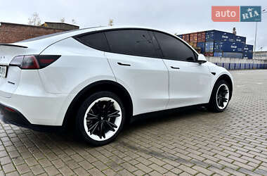 Внедорожник / Кроссовер Tesla Model Y 2023 в 