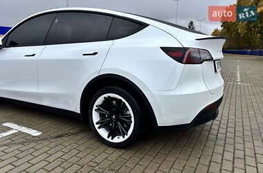 Внедорожник / Кроссовер Tesla Model Y 2023 в 