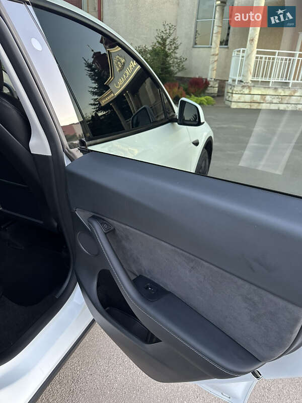 Внедорожник / Кроссовер Tesla Model Y 2023 в Тернополе фото 53 Внедорожник / Кроссовер Tesla Model Y 2023 в Тернополе