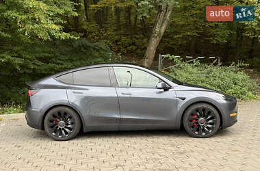 Внедорожник / Кроссовер Tesla Model Y 2023 в Тернополе