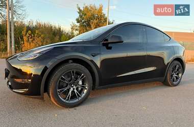 Внедорожник / Кроссовер Tesla Model Y 2024 в 