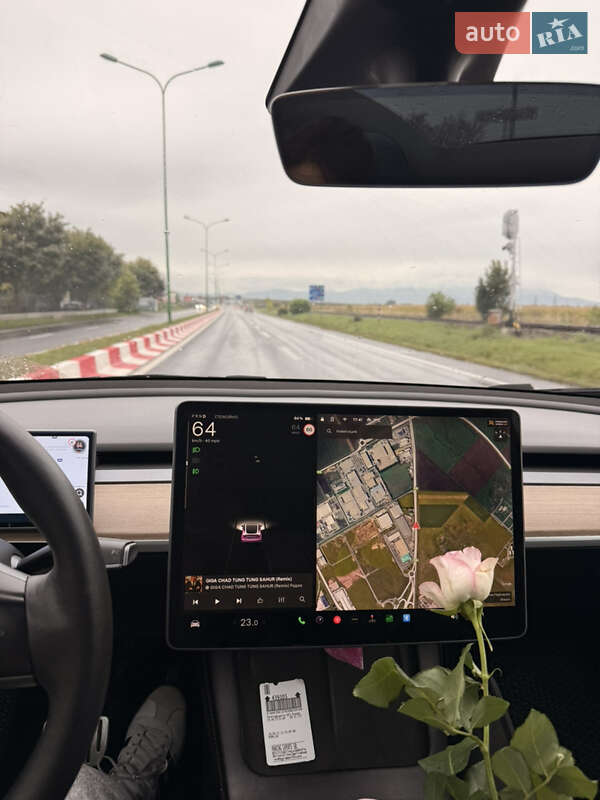 Внедорожник / Кроссовер Tesla Model Y 2022 в Запорожье