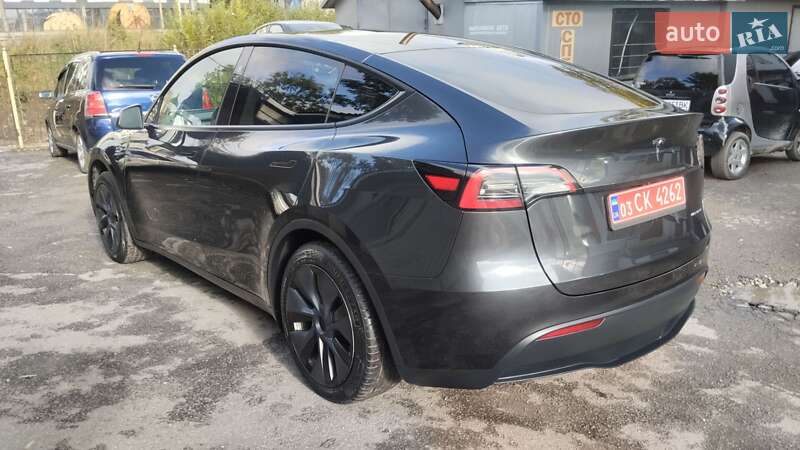 Позашляховик / Кросовер Tesla Model Y 2024 в Тернополі фото 9 Позашляховик / Кросовер Tesla Model Y 2024 в Тернополі