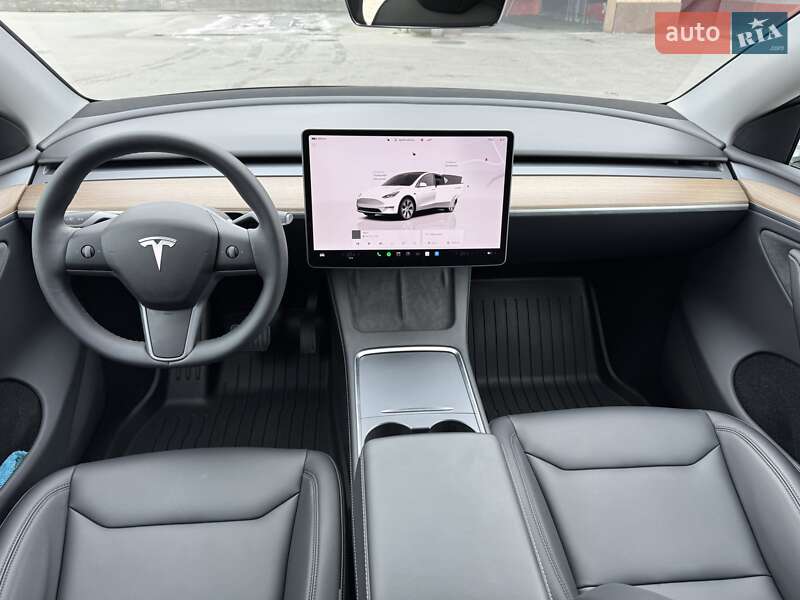 Позашляховик / Кросовер Tesla Model Y 2024 в Ірпені