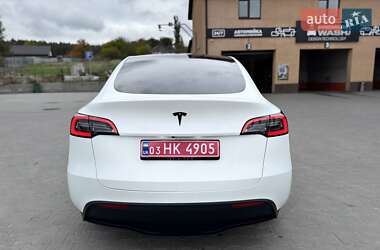 Позашляховик / Кросовер Tesla Model Y 2024 в 