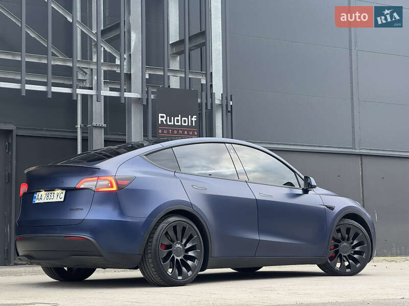 Позашляховик / Кросовер Tesla Model Y 2021 в Києві