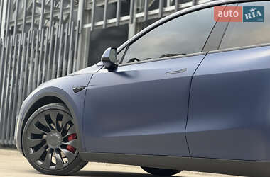 Внедорожник / Кроссовер Tesla Model Y 2021 в 