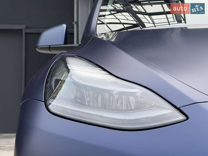 Позашляховик / Кросовер Tesla Model Y 2021 в Києві