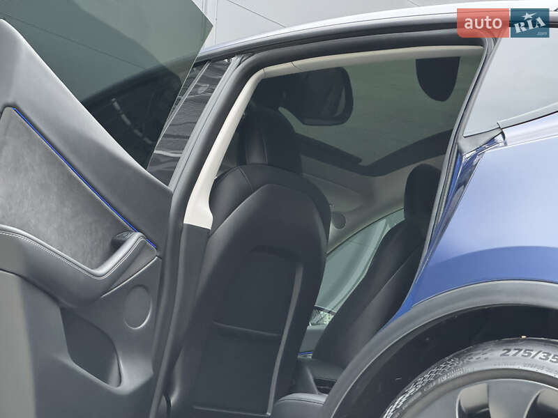Позашляховик / Кросовер Tesla Model Y 2021 в Києві