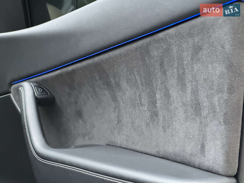 Позашляховик / Кросовер Tesla Model Y 2021 в Києві