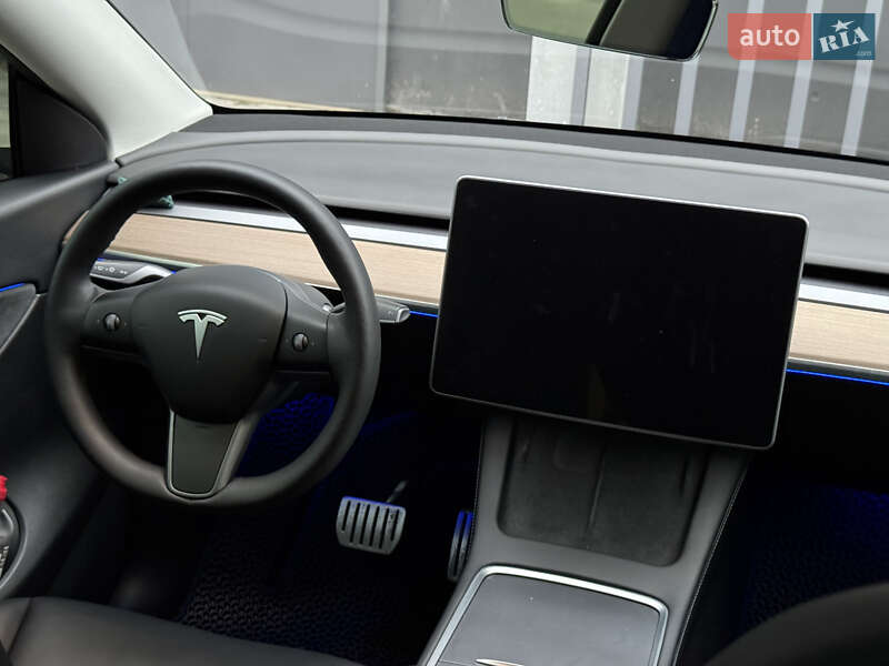 Позашляховик / Кросовер Tesla Model Y 2021 в Києві
