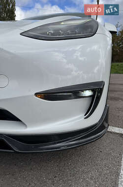 Внедорожник / Кроссовер Tesla Model Y 2022 в 
