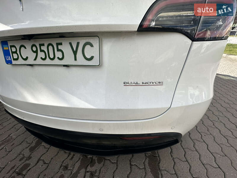Внедорожник / Кроссовер Tesla Model Y 2022 в Львове