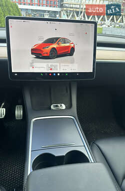 Позашляховик / Кросовер Tesla Model Y 2022 в  фото 16 Позашляховик / Кросовер Tesla Model Y 2022 в