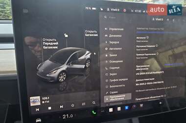 Внедорожник / Кроссовер Tesla Model Y 2022 в 