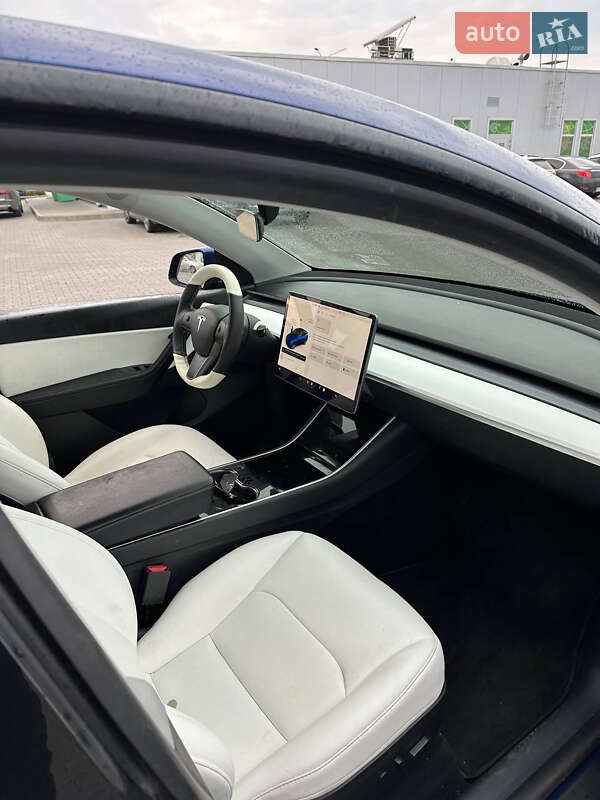 Внедорожник / Кроссовер Tesla Model Y 2020 в Луцке