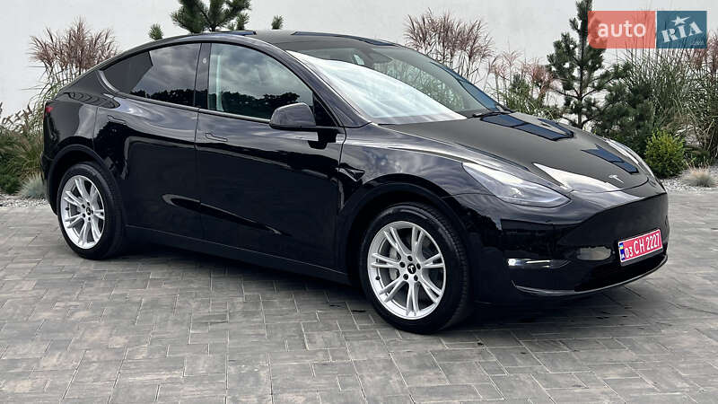Внедорожник / Кроссовер Tesla Model Y 2023 в Луцке