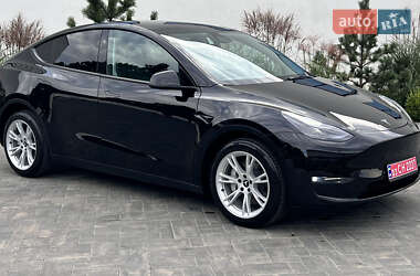 Внедорожник / Кроссовер Tesla Model Y 2023 в 