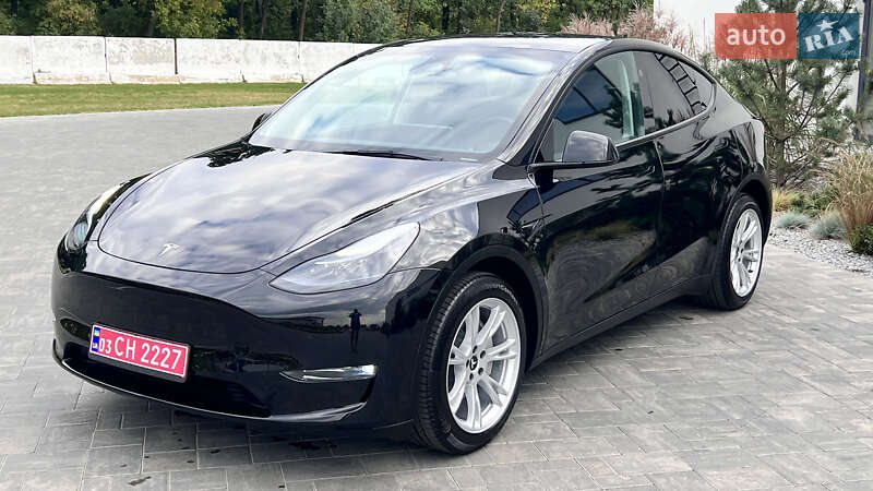 Внедорожник / Кроссовер Tesla Model Y 2023 в Луцке