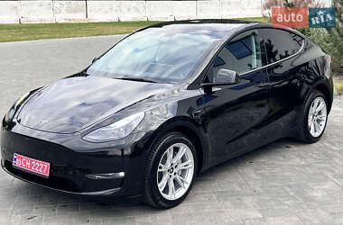 Внедорожник / Кроссовер Tesla Model Y 2023 в 