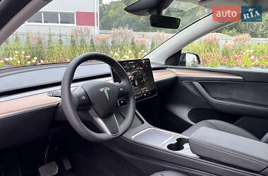Внедорожник / Кроссовер Tesla Model Y 2023 в 