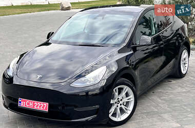 Внедорожник / Кроссовер Tesla Model Y 2023 в 