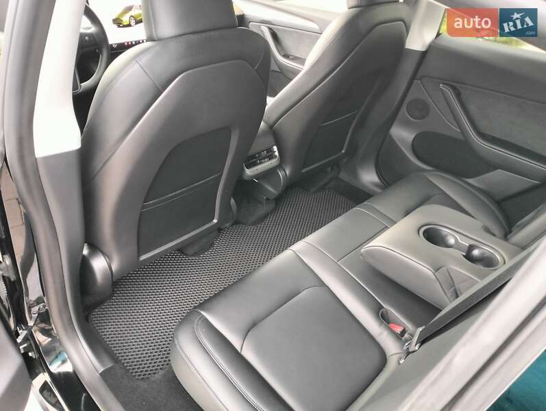 Позашляховик / Кросовер Tesla Model Y 2022 в Хмельницькому фото 36 Позашляховик / Кросовер Tesla Model Y 2022 в Хмельницькому