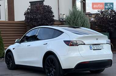 Позашляховик / Кросовер Tesla Model Y 2021 в 