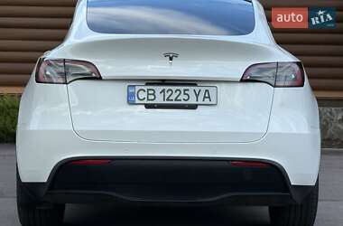 Позашляховик / Кросовер Tesla Model Y 2021 в 