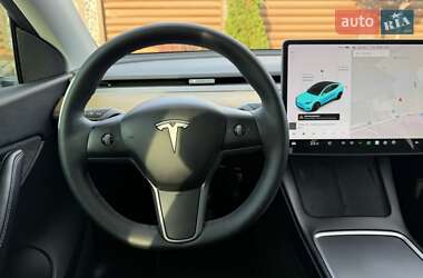 Позашляховик / Кросовер Tesla Model Y 2021 в 