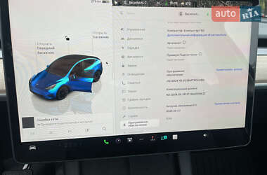 Внедорожник / Кроссовер Tesla Model Y 2023 в Львове