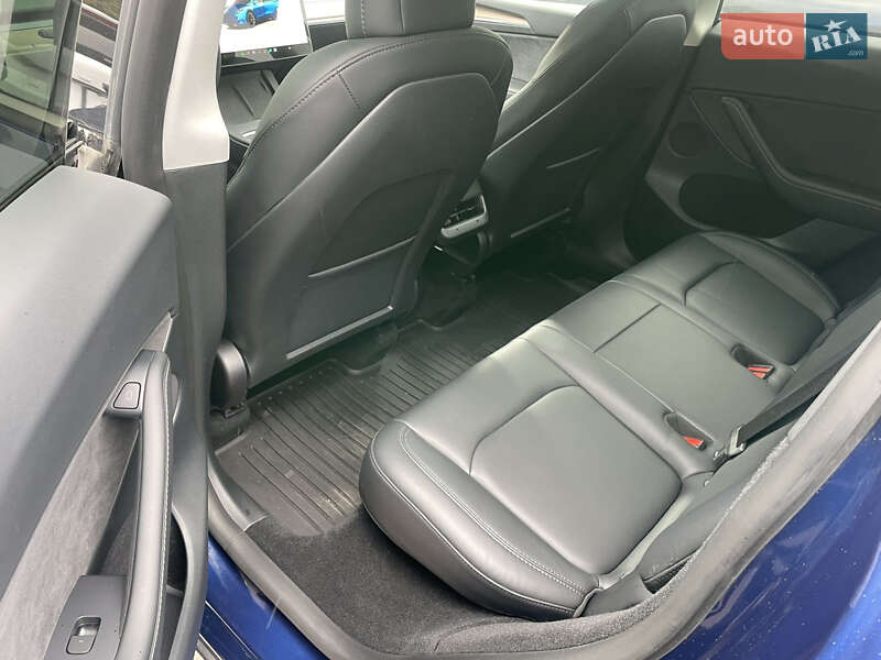 Позашляховик / Кросовер Tesla Model Y 2023 в Львові