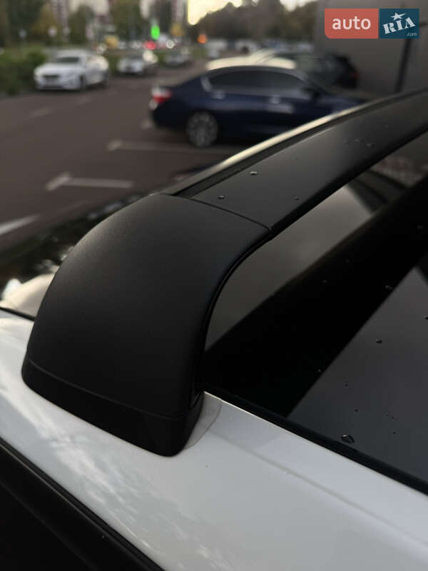 Позашляховик / Кросовер Tesla Model Y 2020 в Києві