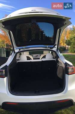 Позашляховик / Кросовер Tesla Model Y 2022 в 