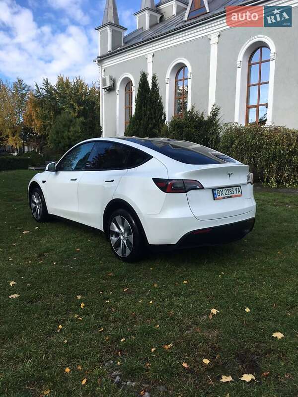 Внедорожник / Кроссовер Tesla Model Y 2022 в Каменец-Подольском