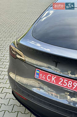 Внедорожник / Кроссовер Tesla Model Y 2020 в 