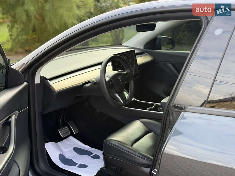 Позашляховик / Кросовер Tesla Model Y 2020 в Луцьку