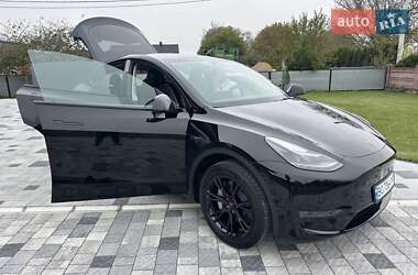 Внедорожник / Кроссовер Tesla Model Y 2024 в 