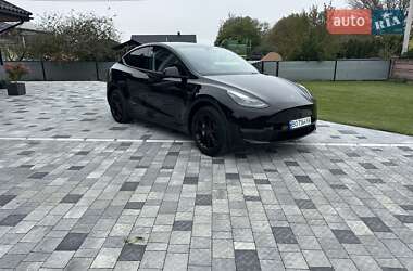Внедорожник / Кроссовер Tesla Model Y 2024 в 