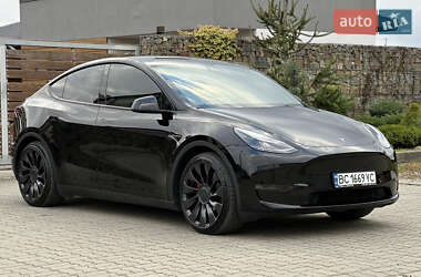 Позашляховик / Кросовер Tesla Model Y 2023 в 